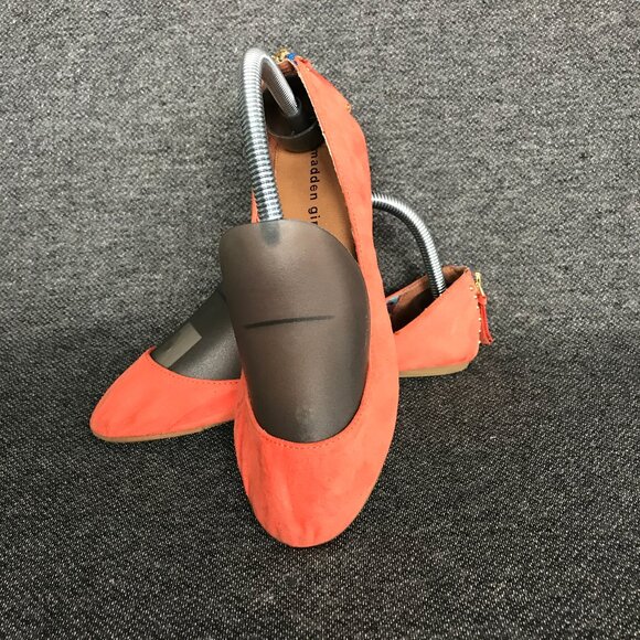 Madden Girl Harmonee Coral Canvas Slip On Ballet Flats Zip Back Gold Studs Sz 6 - Picture 1 of 8